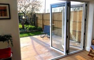 Visofold-6000-Bifold-Door_1920x1228